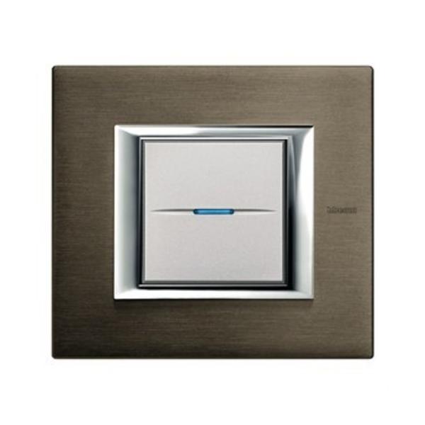 PLACA CON 2 MDULOS AXOLUTE EN COLOR BRONCE